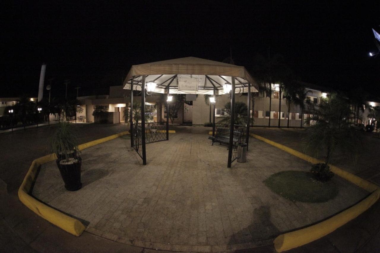 Savana Park Hotel Andradina Luaran gambar